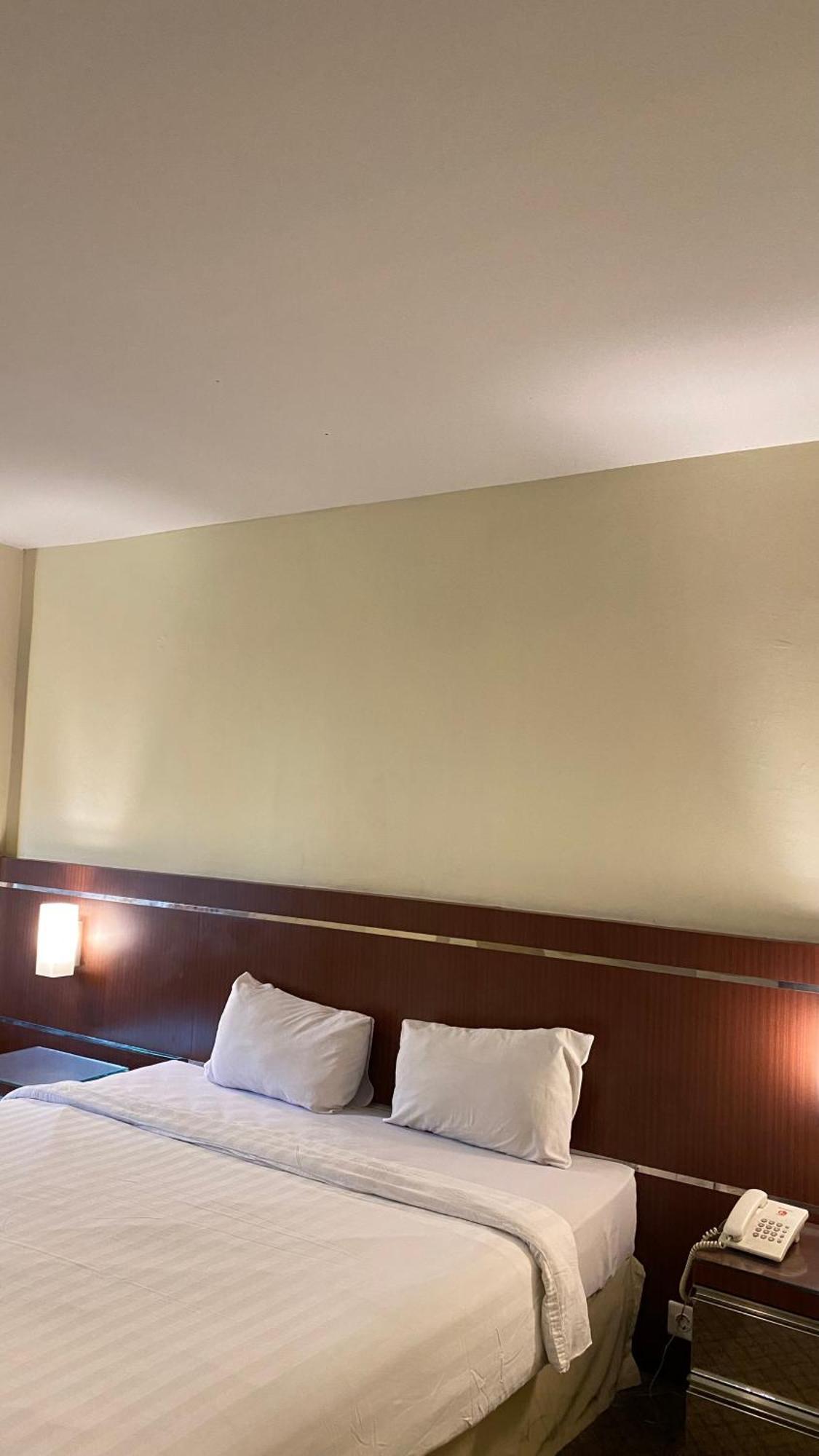 Mas Graha Hotel Pekanbaru Zewnętrze zdjęcie